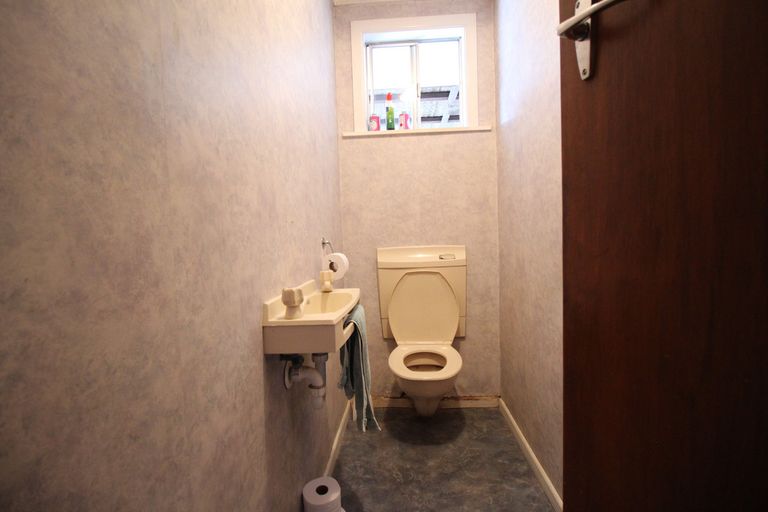 Photo of property in 93 Russell Street, Alexandra, 9320