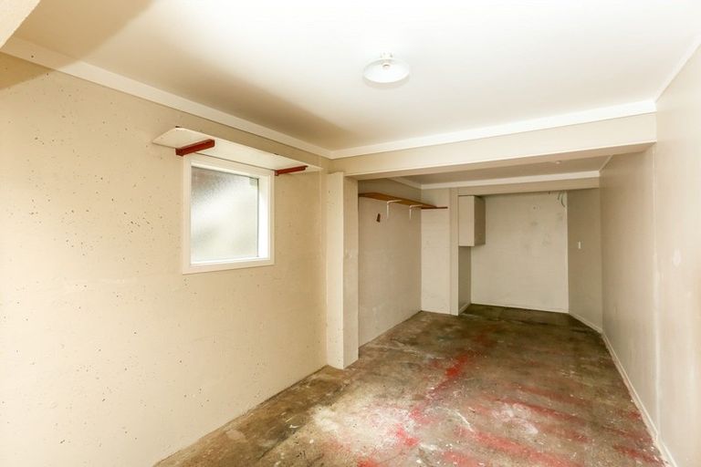Photo of property in 13 Parris Street, Moturoa, New Plymouth, 4310