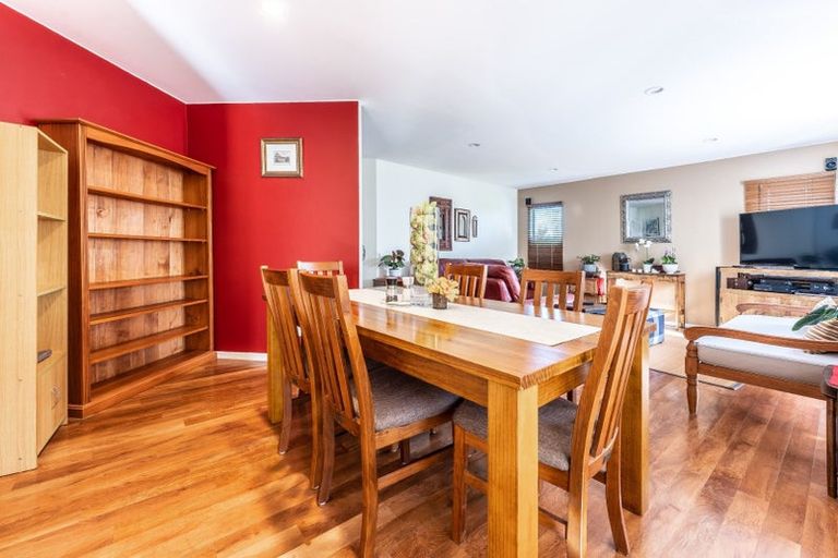 Photo of property in 1/31 William Souter Street, Forrest Hill, Auckland, 0620