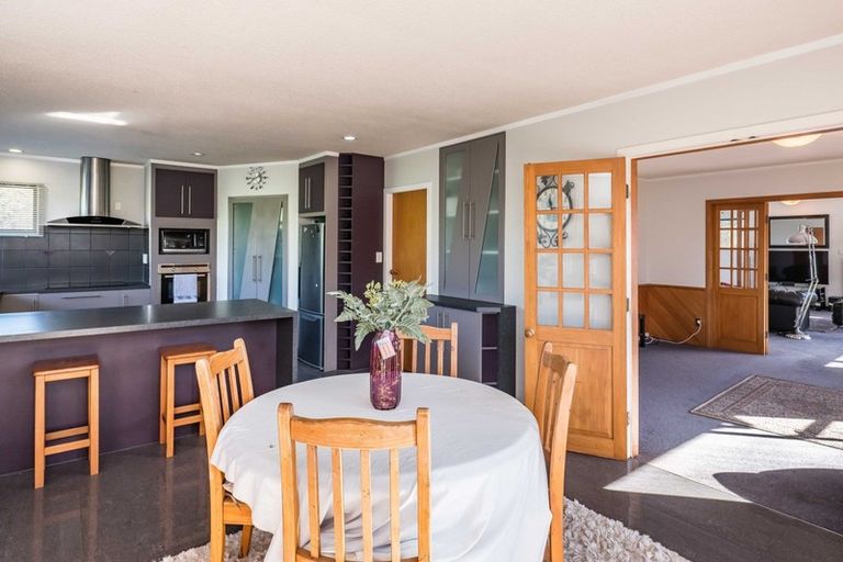 Photo of property in 92 Eatwell Avenue, Paraparaumu Beach, Paraparaumu, 5032