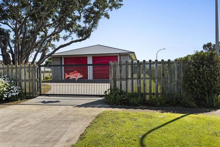 Photo of property in 3 Ponderosa Place, Opunake, 4616