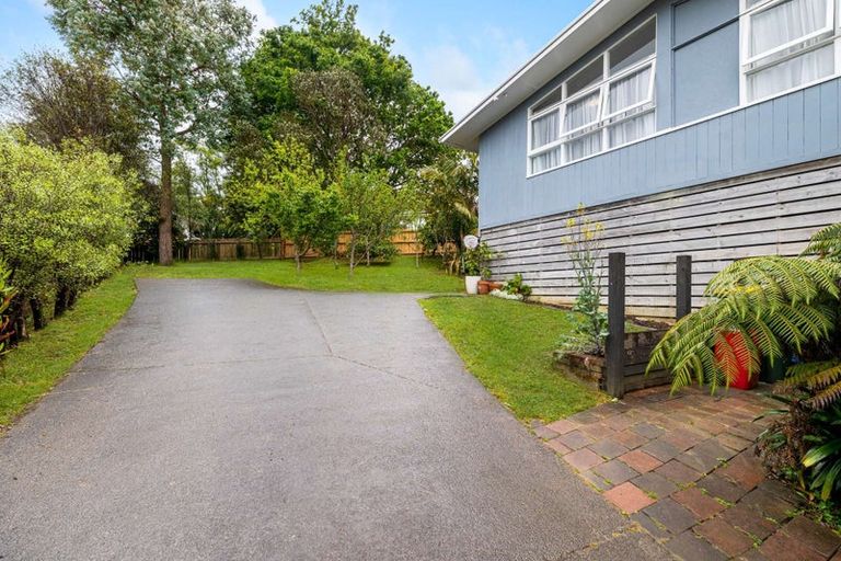 Photo of property in 19 Rautawhiri Road, Helensville, 0800