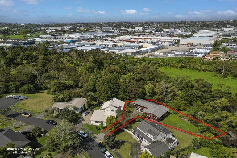 Photo of property in 7 Chardon Place, Henderson, Auckland, 0612