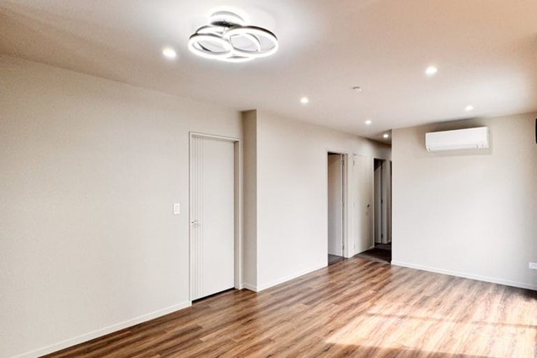 Photo of property in 7 Akoranga Place, Hornby, Christchurch, 8042