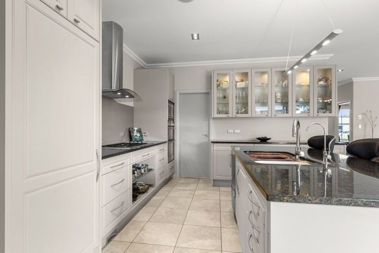 Photo of property in 10 Serena Key, Papamoa Beach, Papamoa, 3118