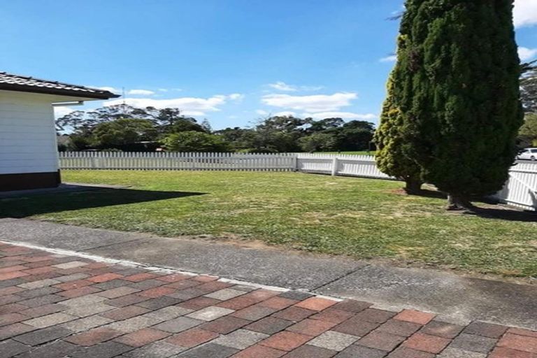 Photo of property in 22 Penfold Place, Henderson, Auckland, 0610