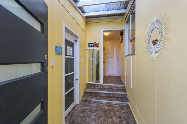 Photo of property in 2 Hennessy Street East, Foxton Beach, Foxton, 4815