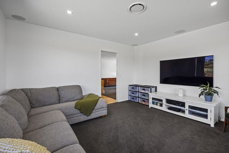 Photo of property in 8 Tikorangi Road East, Tikorangi, 4383