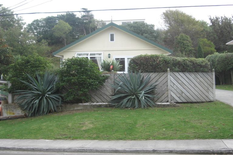 Photo of property in 89 Renown Road, Raumati South, Paraparaumu, 5032