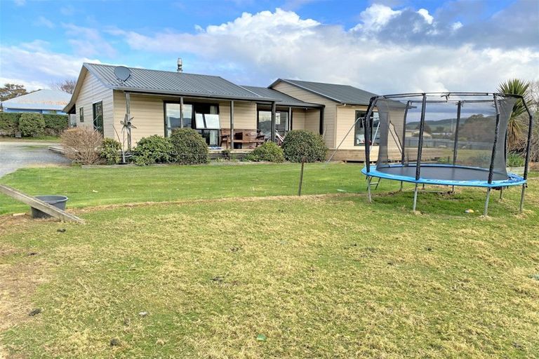 Photo of property in 11 Burns Street, Owaka, 9535