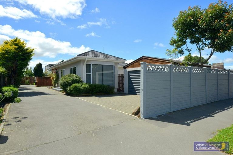 Photo of property in 1/104 Yaldhurst Road, Sockburn, Christchurch, 8042