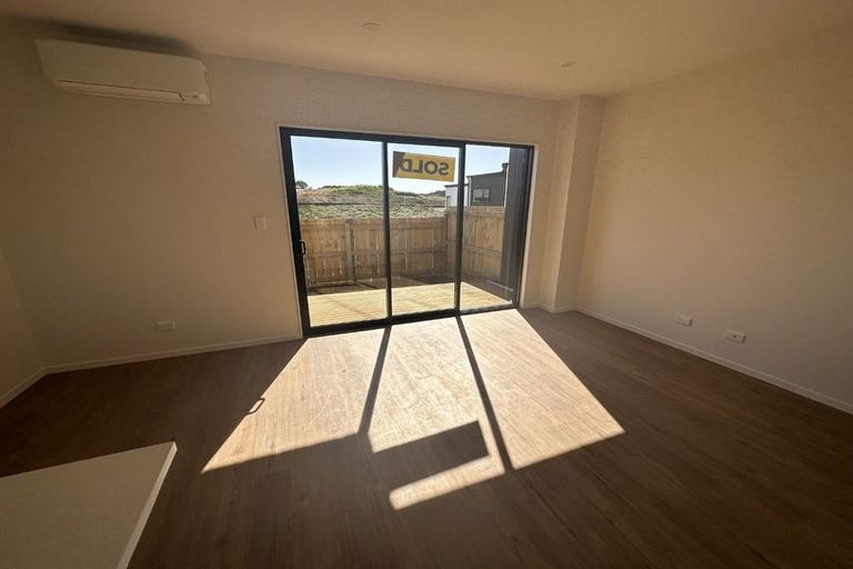 Photo of property in 33 Hearth Street, Flat Bush, Auckland, 2019