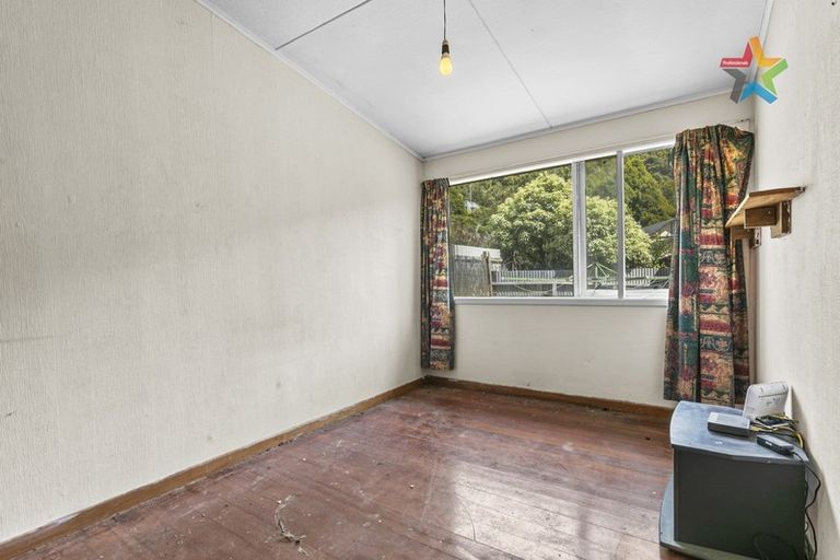 Photo of property in 97a Tawhai Street, Stokes Valley, Lower Hutt, 5019