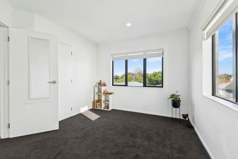 Photo of property in 17d Kerrydale Road, Manurewa, Auckland, 2102