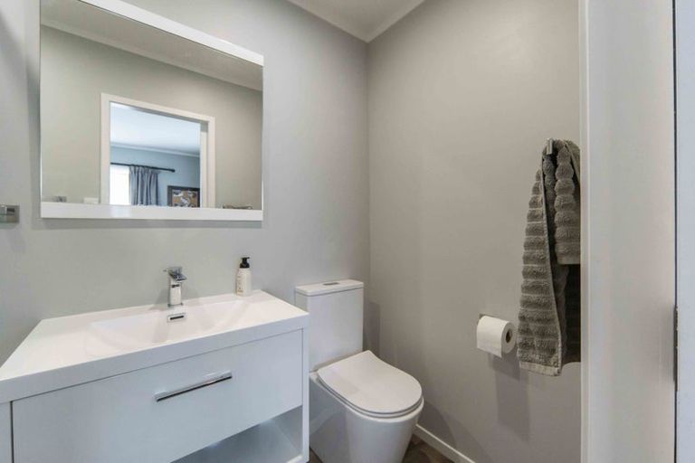 Photo of property in 42 Cromwell Drive, Fitzroy, Hamilton, 3206