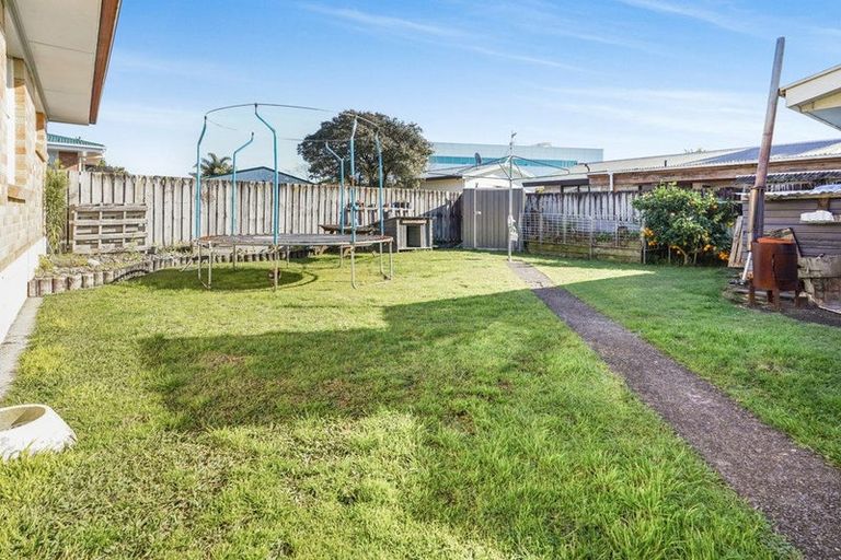 Photo of property in 24 Cotton Street, St Andrews, Hamilton, 3200