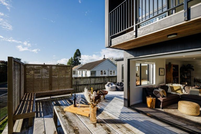 Photo of property in 11 Elizabeth Street, Cambridge, 3434