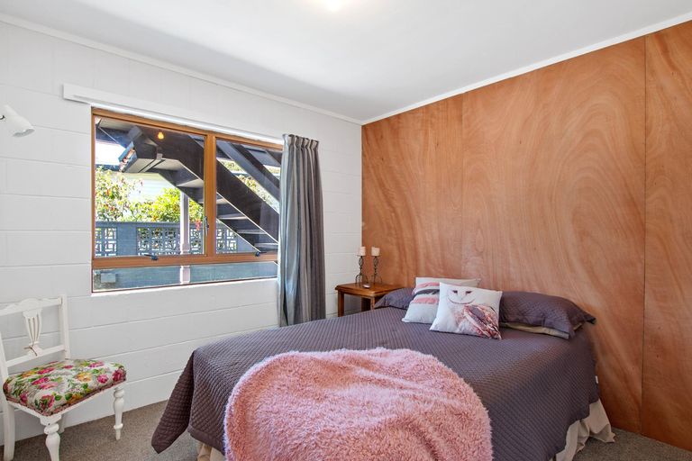 Photo of property in 54 Roretana Drive, Athenree, Katikati, 3177