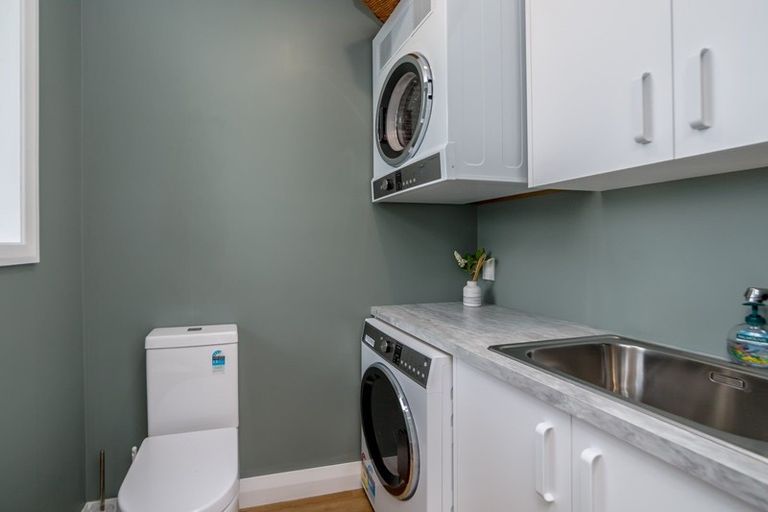 Photo of property in 105 Pownall Street, Masterton, 5810