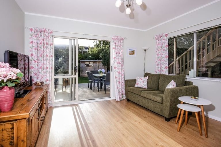 Photo of property in 194a Te Atatu Road, Te Atatu South, Auckland, 0610