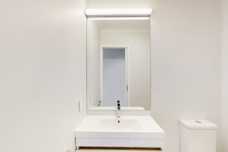 Photo of property in 13 Jacobsen Lane, Ngaio, Wellington, 6035