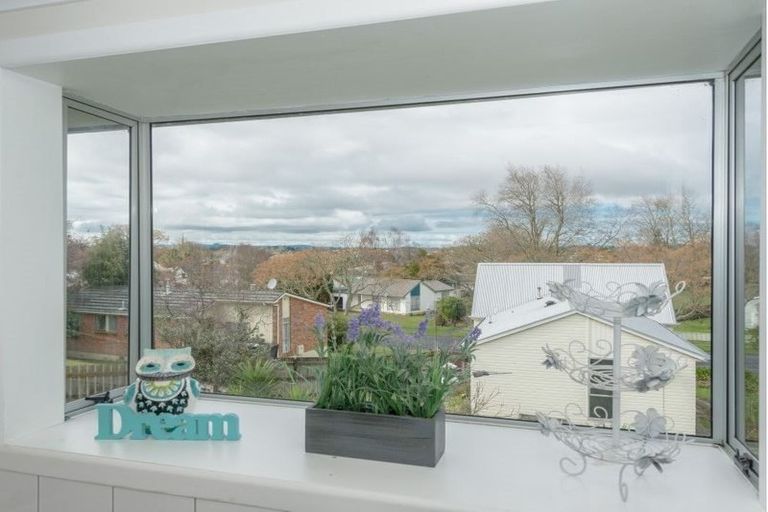 Photo of property in 46 Morrow Avenue, St Andrews, Hamilton, 3200