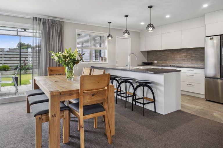 Photo of property in 5 Larches Lane, Kinloch, Taupo, 3377