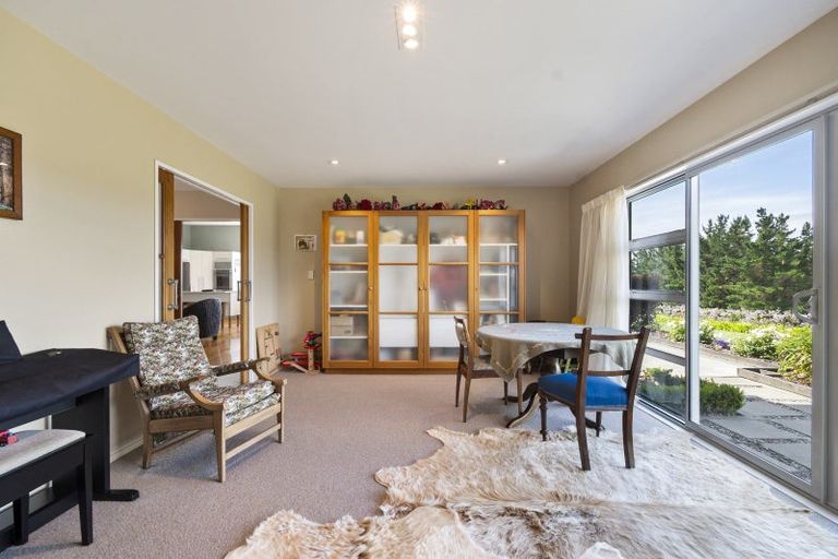 Photo of property in 14 Branksome Place, Aokautere, Palmerston North, 4471