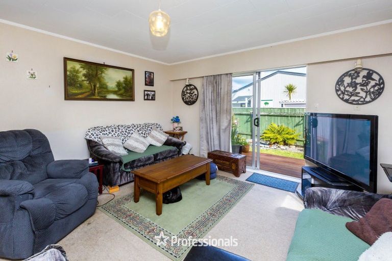 Photo of property in 2/9 Denver Grove, Totara Park, Upper Hutt, 5018
