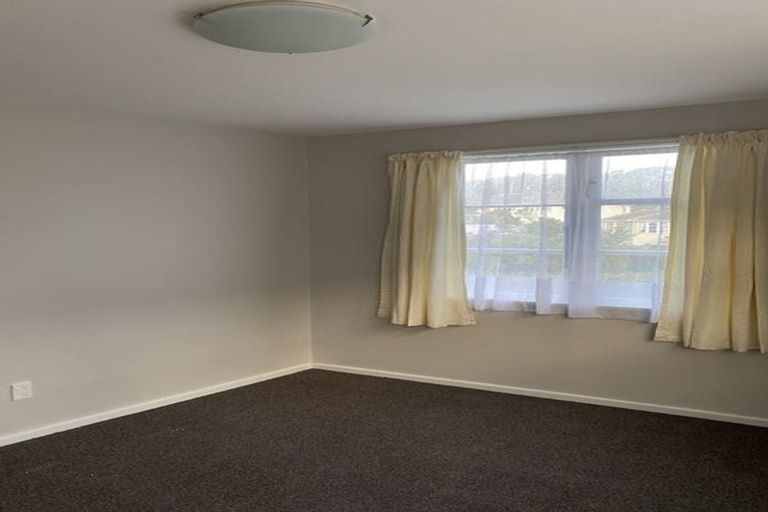 Photo of property in 17a Stephen Street, Johnsonville, Wellington, 6037