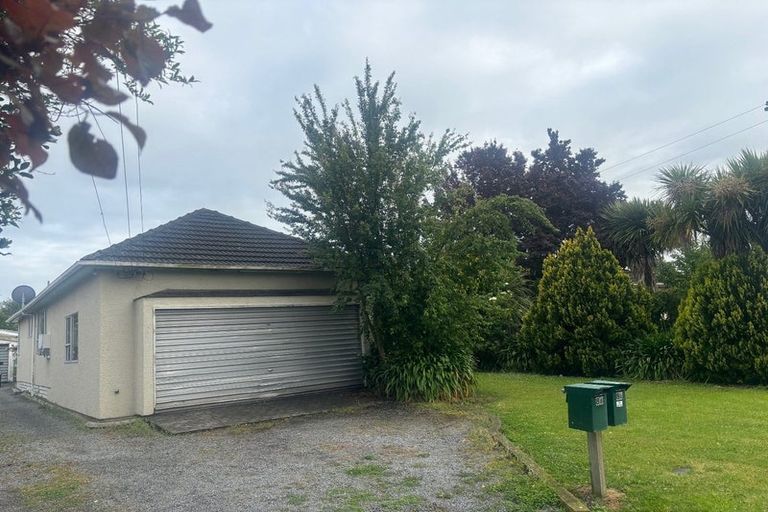 Photo of property in 8 Auburn Avenue, Upper Riccarton, Christchurch, 8041