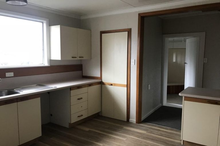 Photo of property in 12 Pinewood Avenue, North New Brighton, Christchurch, 8083