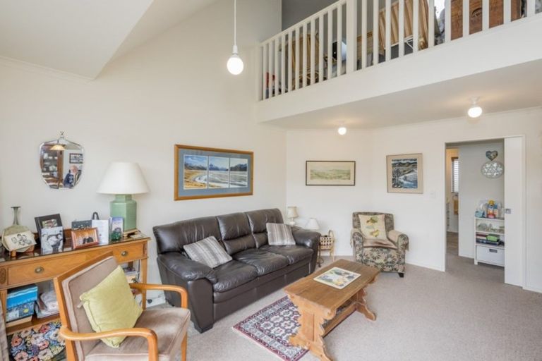 Photo of property in Rangeview Villas, 10/9 Fuller Close, Levin, 5510