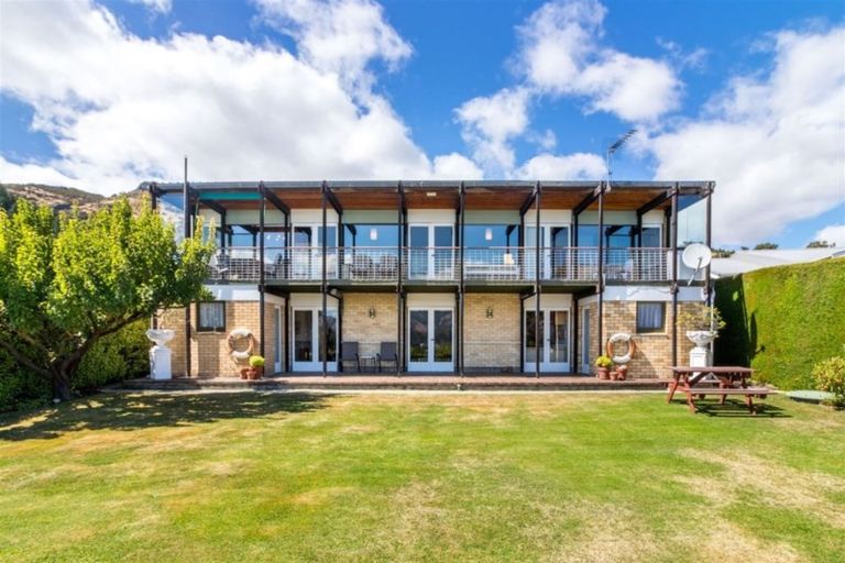 Photo of property in 417 Marine Drive, Charteris Bay, Lyttelton, 8971