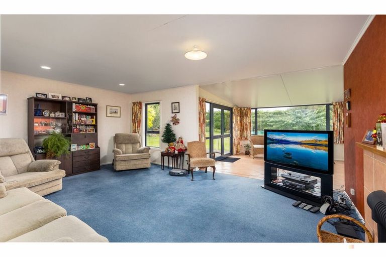 Photo of property in 749 Hakataramea Highway, Waimate, 7977