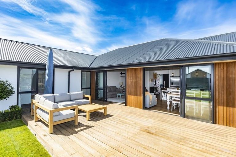 Photo of property in 14 Verdeco Boulevard, Lincoln, 7608