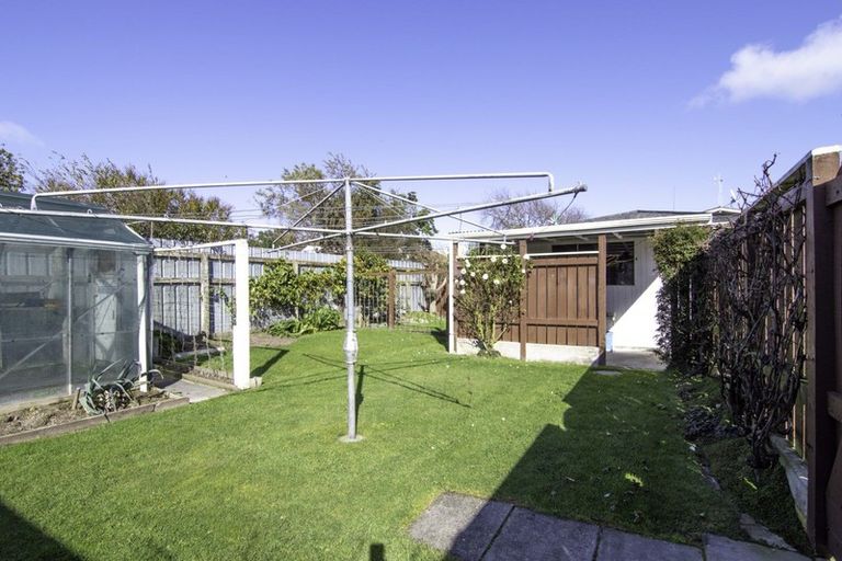 Photo of property in 18 Meadowbrook Drive, Cloverlea, Palmerston North, 4412