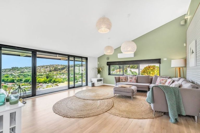 Photo of property in 21 Whareora Terrace, Cashmere, Christchurch, 8022