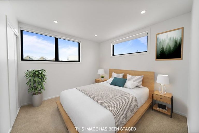 Photo of property in 2/39 Pakuranga Road, Pakuranga, Auckland, 2010