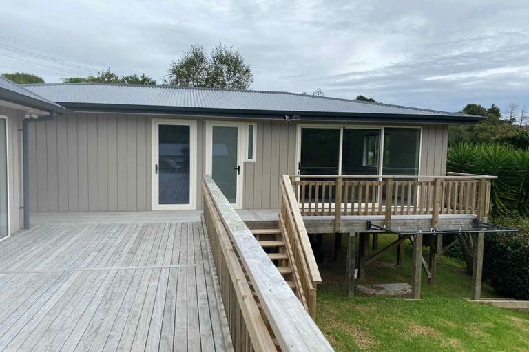Photo of property in 79 Seaview Road, Westown, New Plymouth, 4310