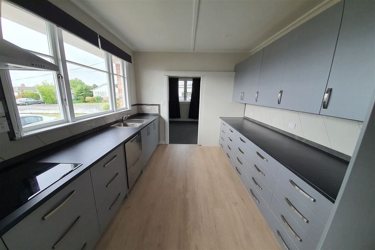 Photo of property in 10 Meyer Street, Waimate, 7924