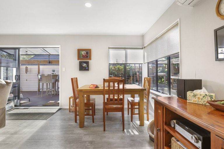 Photo of property in 4b Burn-murdoch Street, St Andrews, Hamilton, 3200