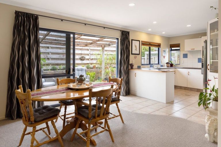 Photo of property in 291 Gravatt Road, Papamoa Beach, Papamoa, 3118