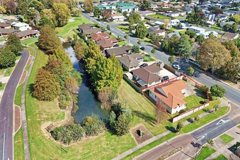 Photo of property in 120 Dominion Road, Papakura, 2110