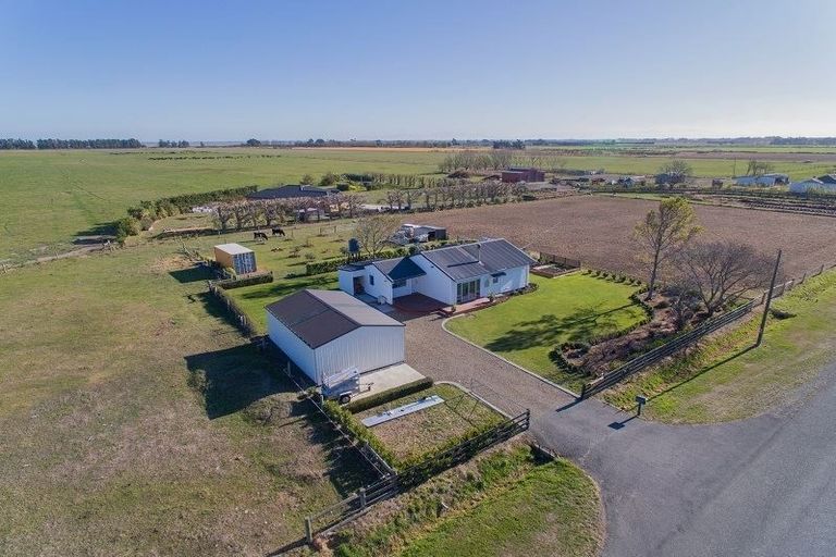 Photo of property in 748 Hudsons Road, Motukarara, Christchurch, 7674