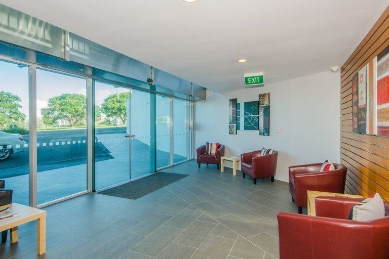 Photo of property in Shoal Haven Apartments, 112a/130 Anzac Street, Takapuna, Auckland, 0622