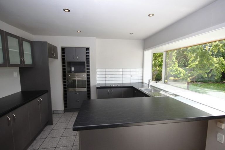 Photo of property in 35 Pembroke Street, Avondale, Christchurch, 8061