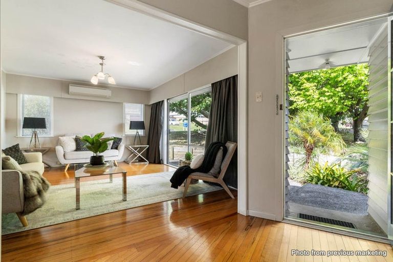 Photo of property in 133 Vodanovich Road, Te Atatu South, Auckland, 0610