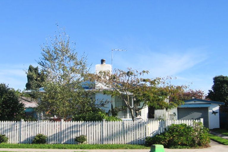 Photo of property in 4 Swaffield Road, Papatoetoe, Auckland, 2025