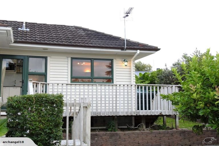 Photo of property in 74 Mcrobbie Road, Kingseat, Papakura, 2580